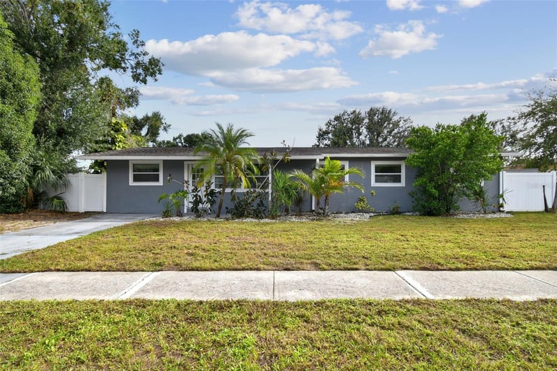 4722 Bay Ave, Tampa, FL 33616