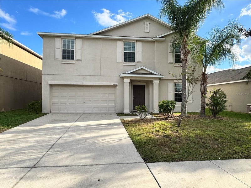 10013 Crested Fringe Dr, Riverview, FL 33578