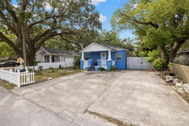 8012 11th St, Tampa, FL 33604