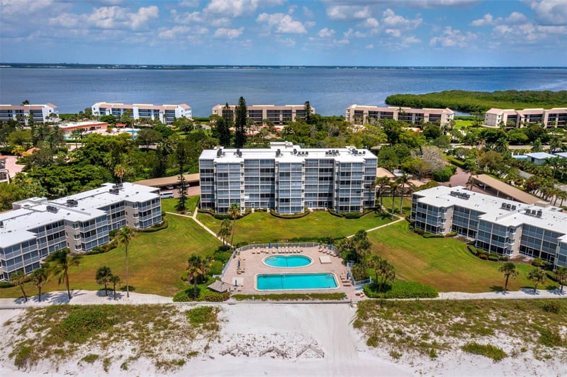 4825 Gulf Of Mexico Dr #105, Longboat Key, FL 34228