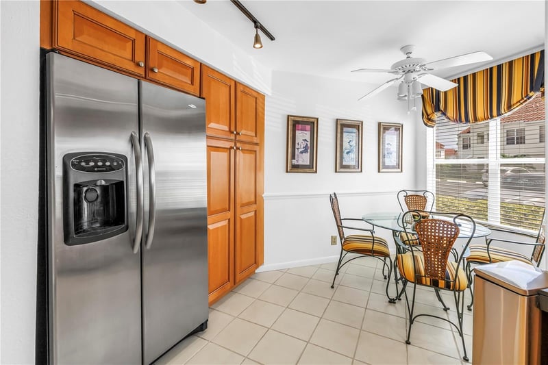 6085 Bahia Del Mar Blvd #105, St Petersburg, FL 33715