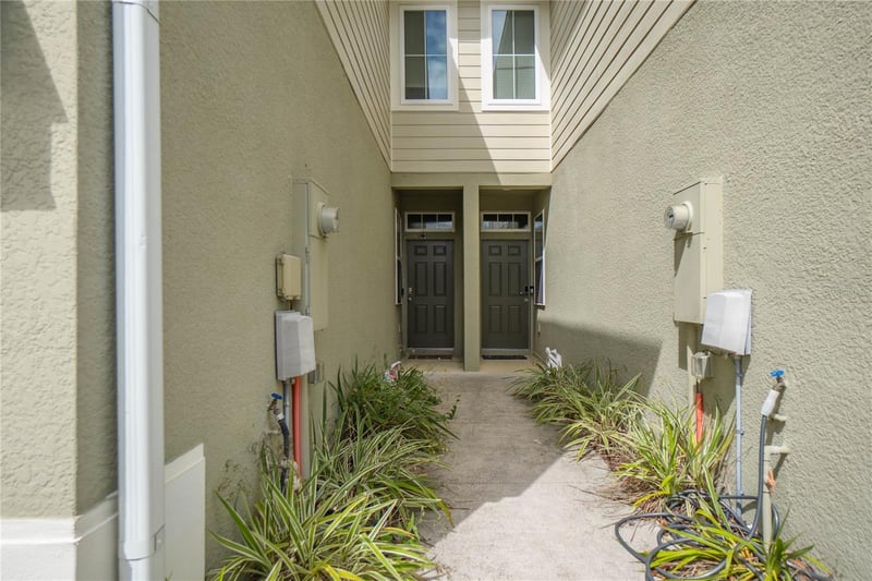 2208 Laceflower Dr, Brandon, FL 33510