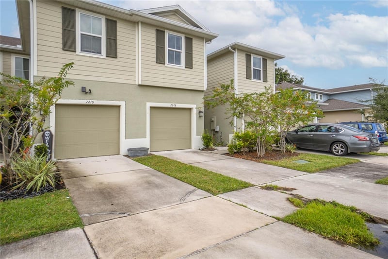 2208 Laceflower Dr, Brandon, FL 33510