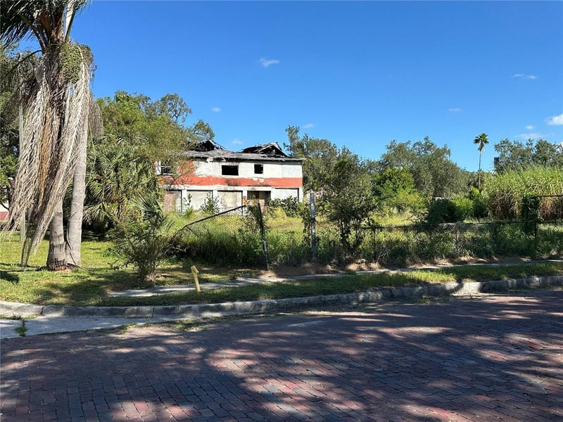 414 Emily St, Tampa, FL 33603