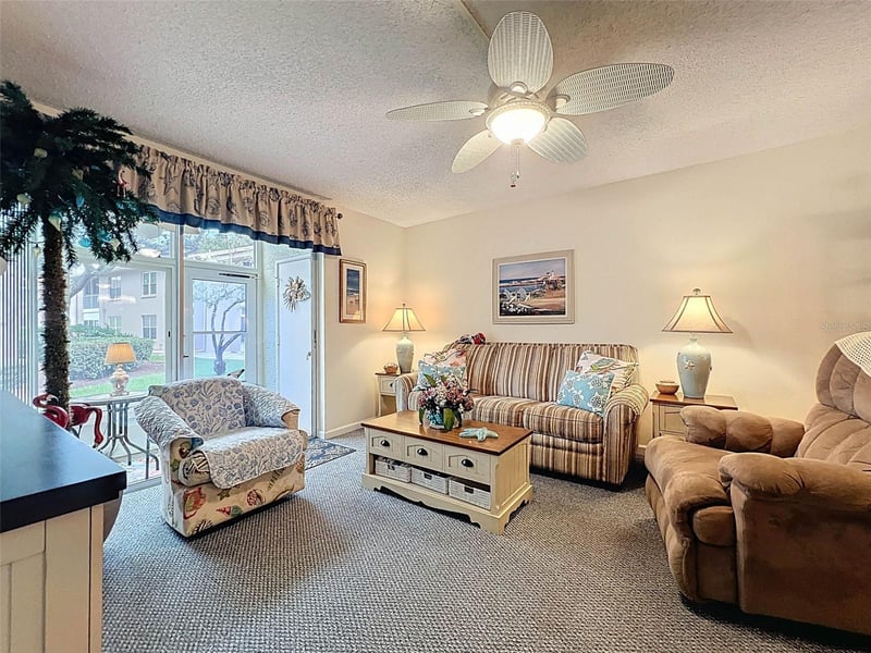 6433 Tina Dr #12, New Port Richey, FL 34653