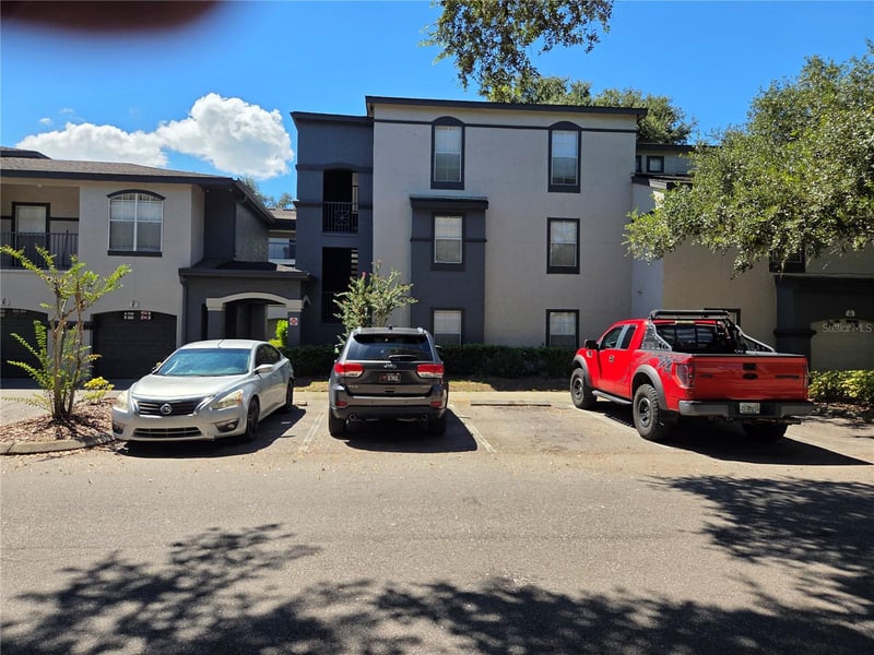 8513 Island Breeze Ln #202, Temple Terrace, FL 33637