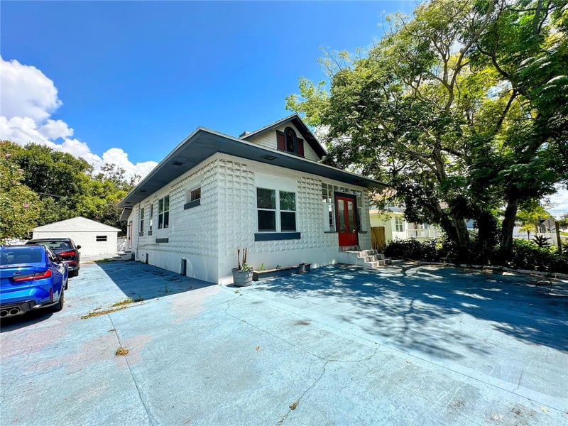 3105 Spruce St, Tampa, FL 33607
