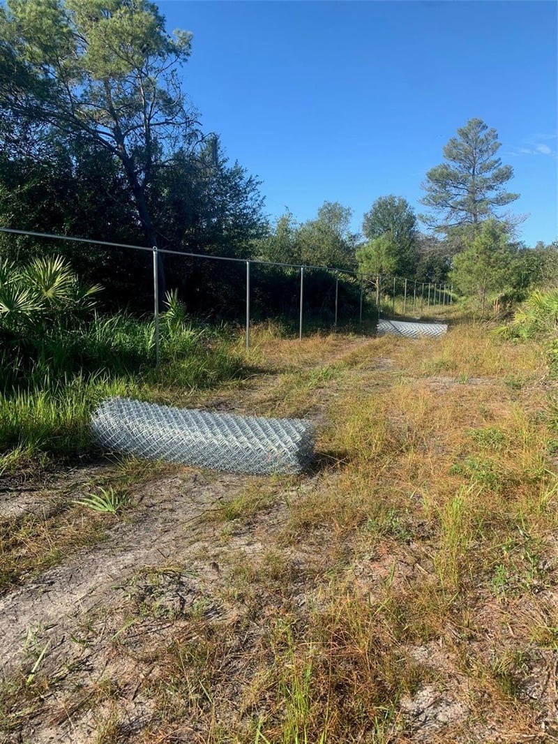 2701 Metro Dr, Ruskin, FL 33570