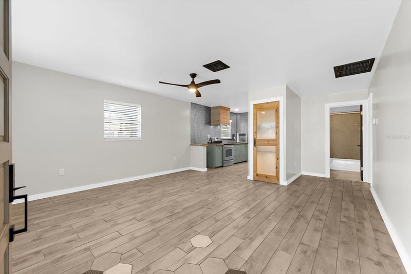 904 66th Ave, Bradenton, FL 34207