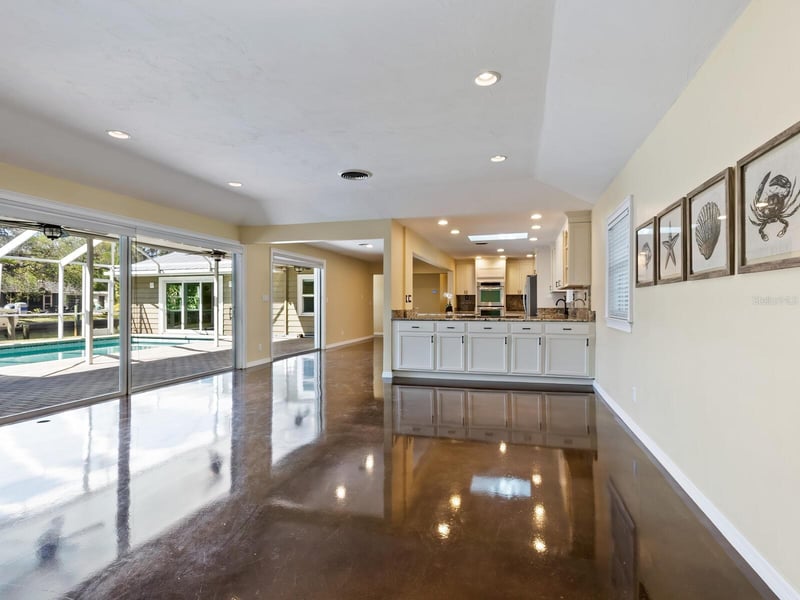 1248 Northport Dr, Sarasota, FL 34242