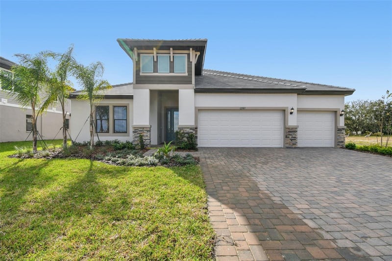 12305 White Blossom Ct, Parrish, FL 34219