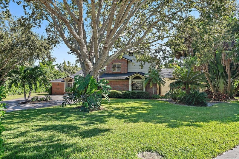 2371 Landings Cir, Bradenton, FL 34209