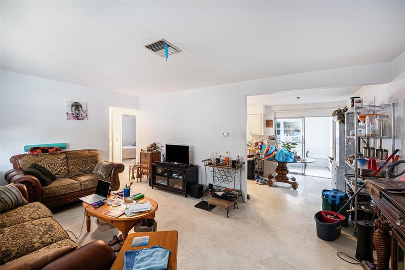 2066 High Ridge Dr, Clearwater, FL 33763