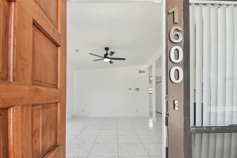 1600 Delaware Ave, St Petersburg, FL 33703