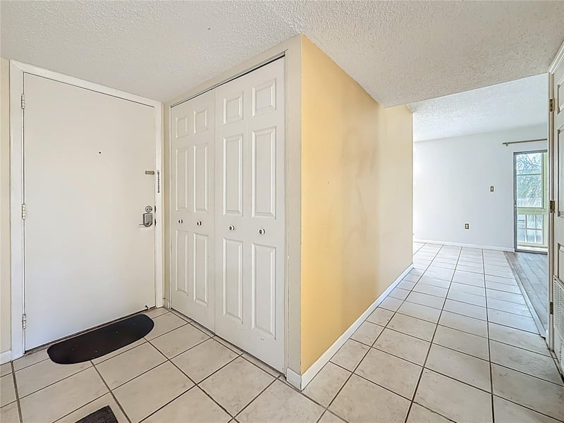 379 Mcmullen Booth Rd #76, Clearwater, FL 33759