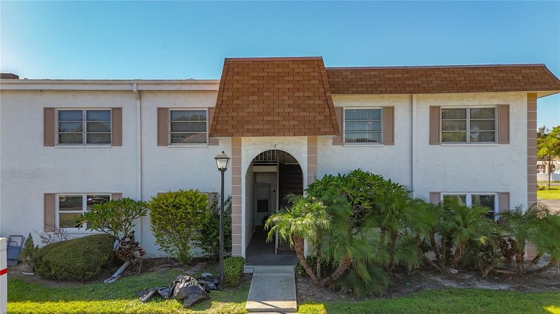 379 Mcmullen Booth Rd #76, Clearwater, FL 33759