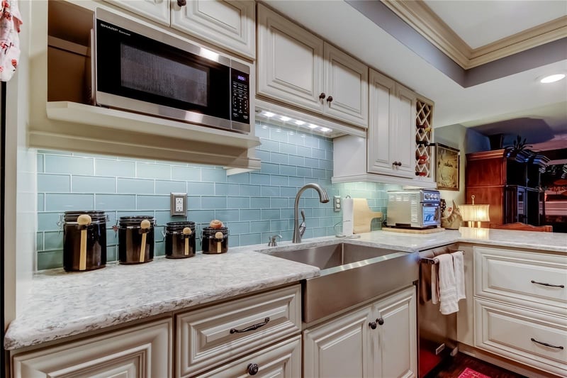 433 Paula Dr #27, Dunedin, FL 34698