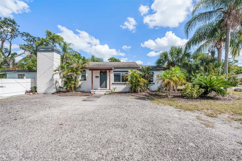1702 Knollwood St, Tampa, FL 33610