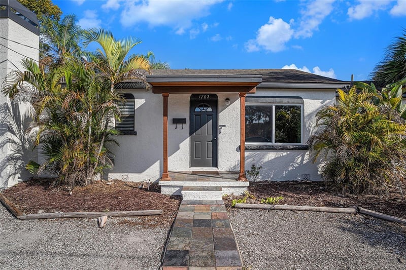 1702 Knollwood St, Tampa, FL 33610
