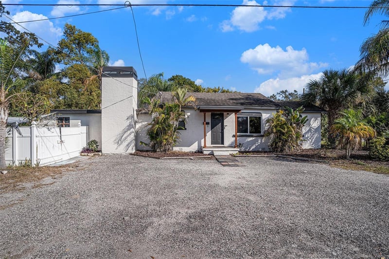 1702 Knollwood St, Tampa, FL 33610