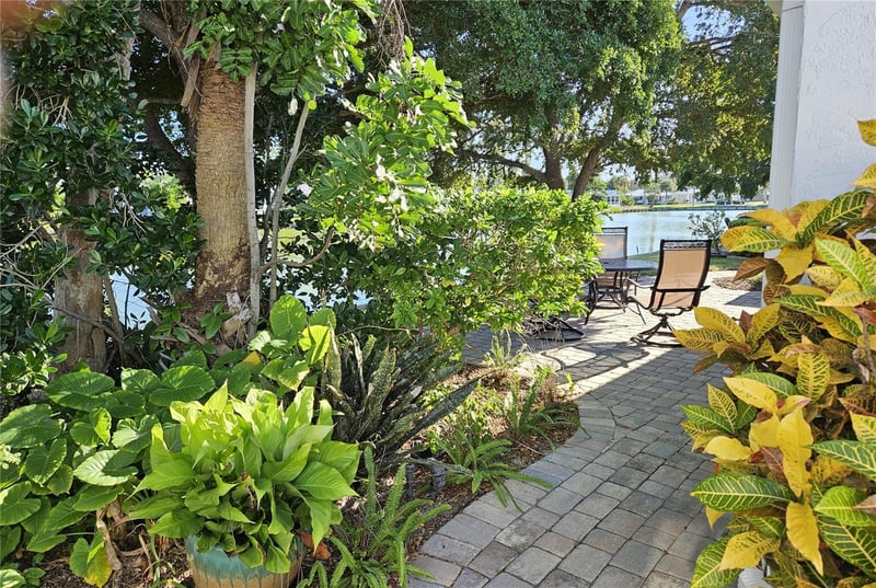 620 Spanish Dr, Longboat Key, FL 34228