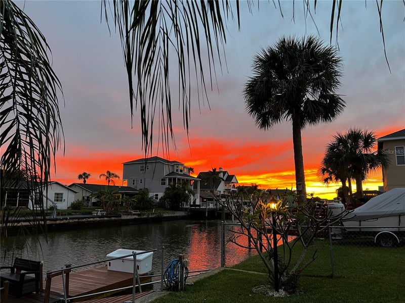 7436 Yachtsman Dr, Hudson, FL 34667