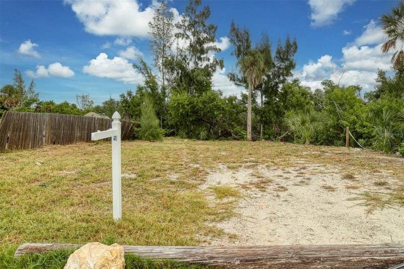 3017 Avenue C, Holmes Beach, FL 34217