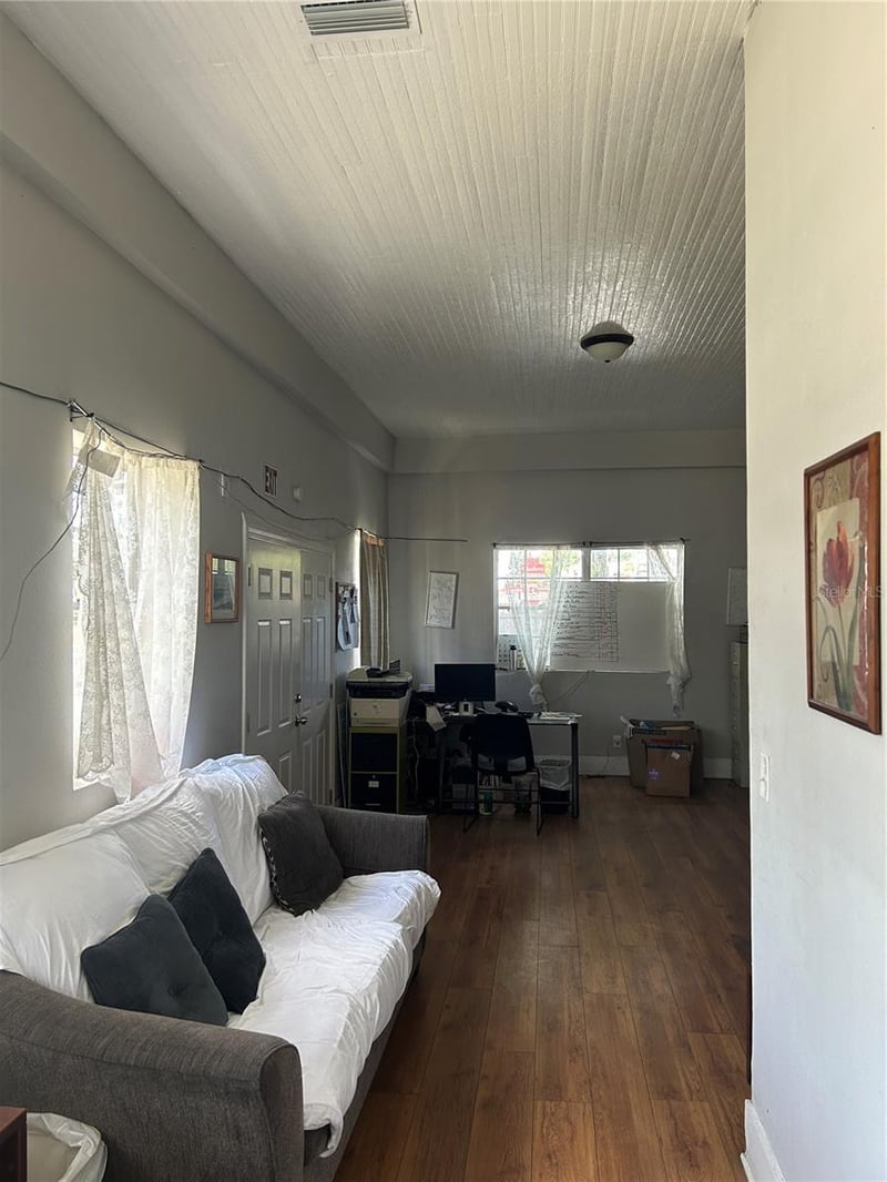 3008 Nebraska Ave, Tampa, FL 33603