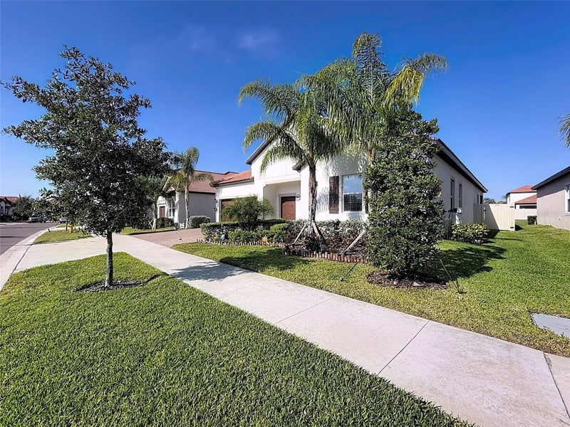 17301 Scuba Crest St, Wimauma, FL 33598