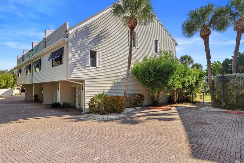 1355 Pinellas Bayway #19, Tierra Verde, FL 33715