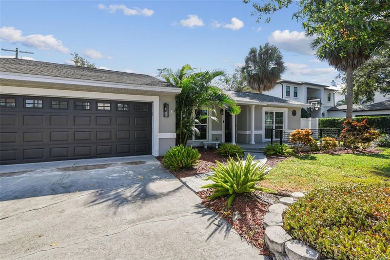 2 Treasure Dr, Tampa, FL 33609