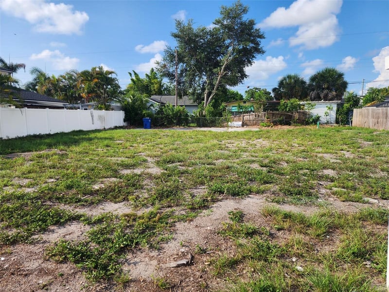 1748 31st Ave, St Petersburg, FL 33713