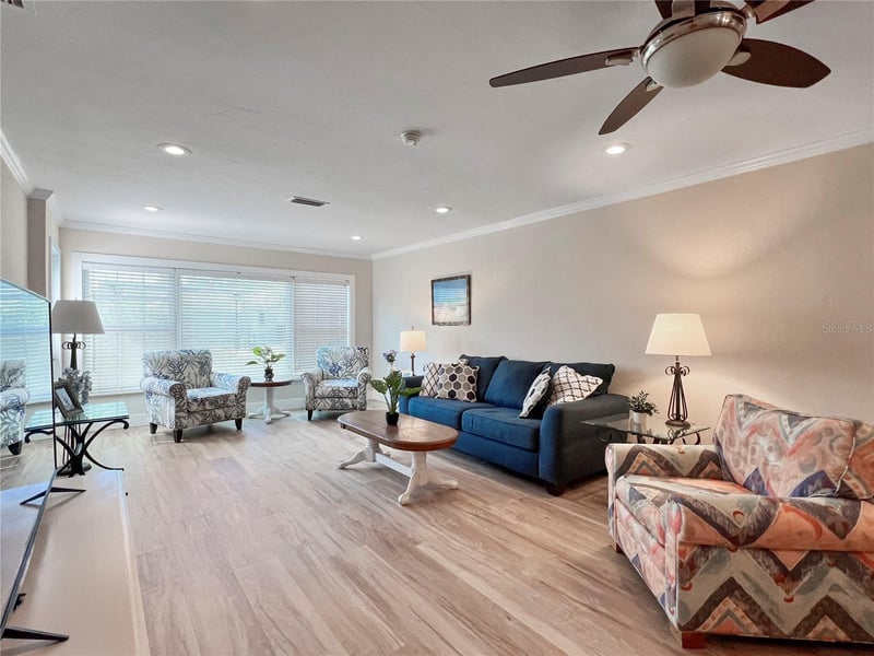 9811 Hernando Ct, Bradenton, FL 34210