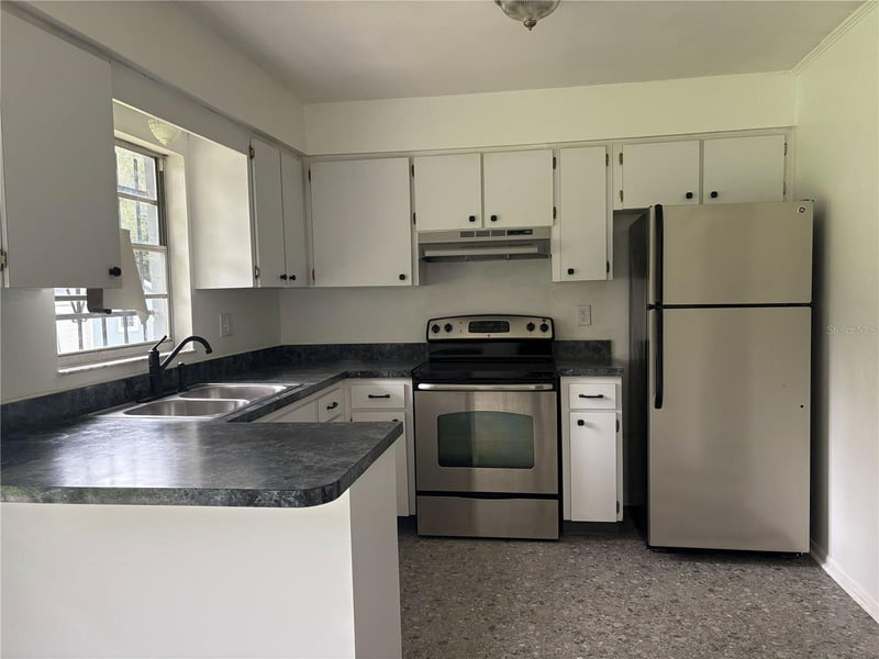 38545 Patti Ln, Dade City, FL 33523