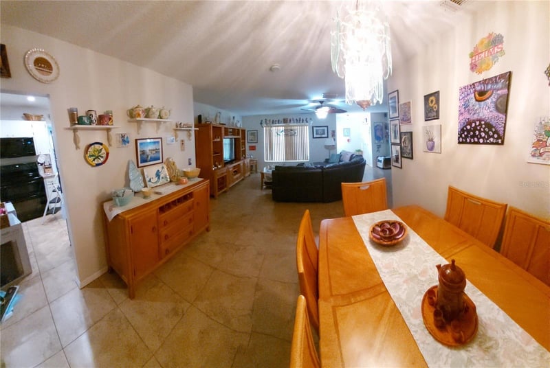 906 Bluewater Dr, Sun City Center, FL 33573