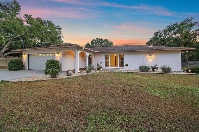 3652 Oak Grove Dr, Sarasota, FL 34243
