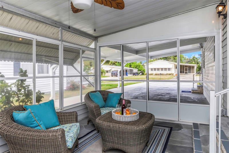 198 Philadelphia Blvd #11, Palm Harbor, FL 34684