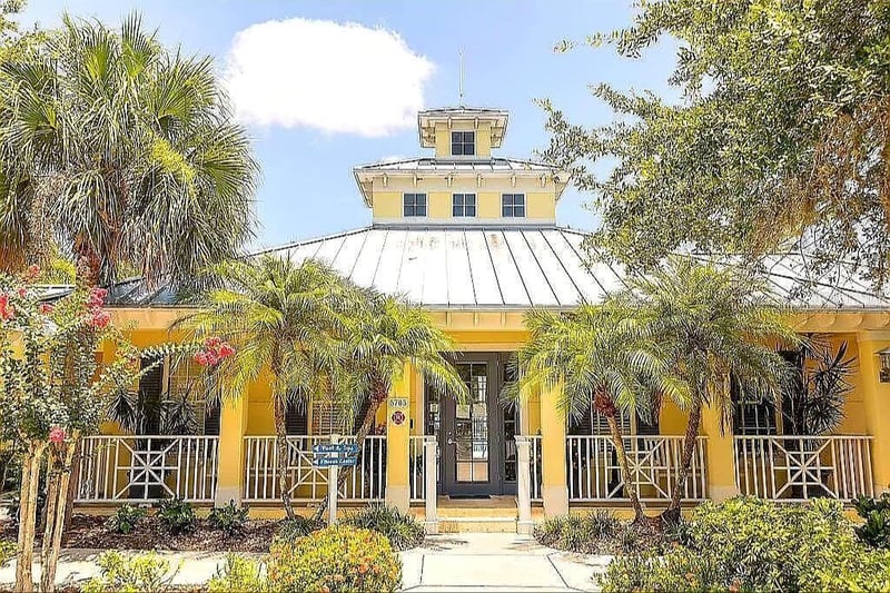 5662 Whitehead St, Bradenton, FL 34203