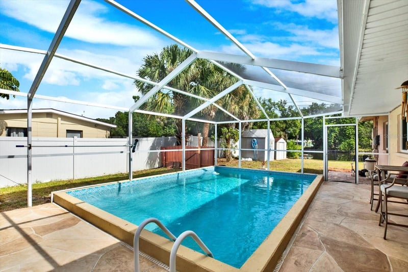 7395 18th St, St Petersburg, FL 33702