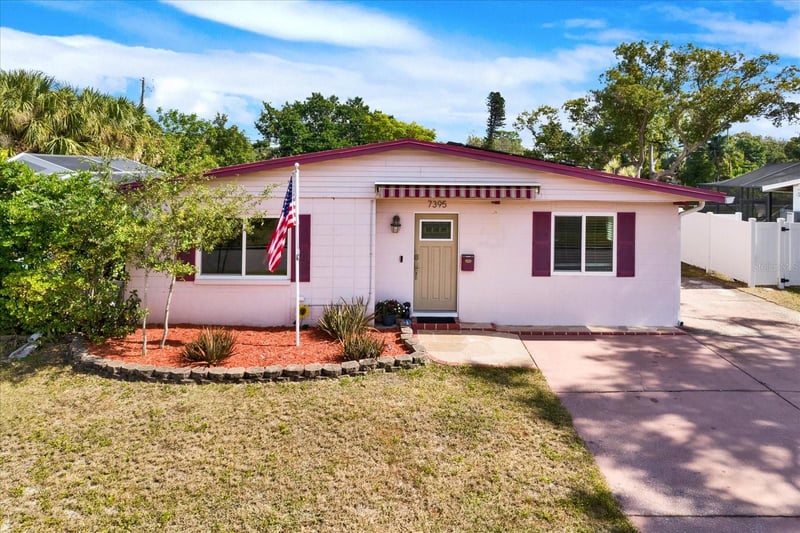 7395 18th St, St Petersburg, FL 33702