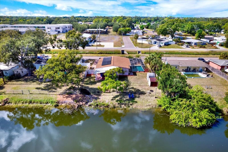 7395 18th St, St Petersburg, FL 33702