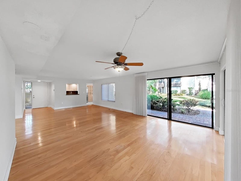 700 Starkey Rd #511, Largo, FL 33771