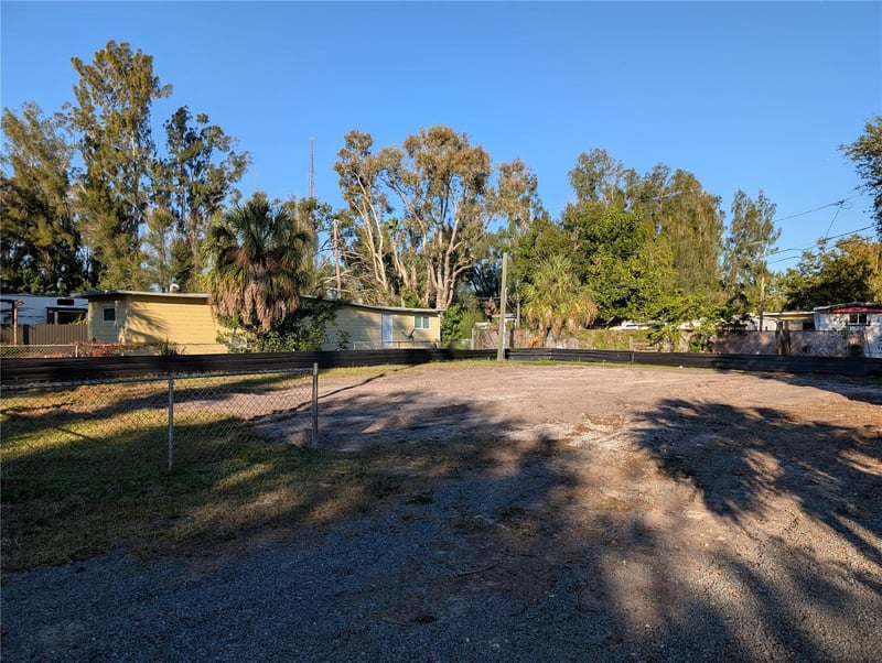 1331 Mentone Dr, St Petersburg, FL 33702