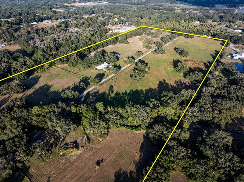 12537 Tomar Dr, Thonotosassa, FL 33592