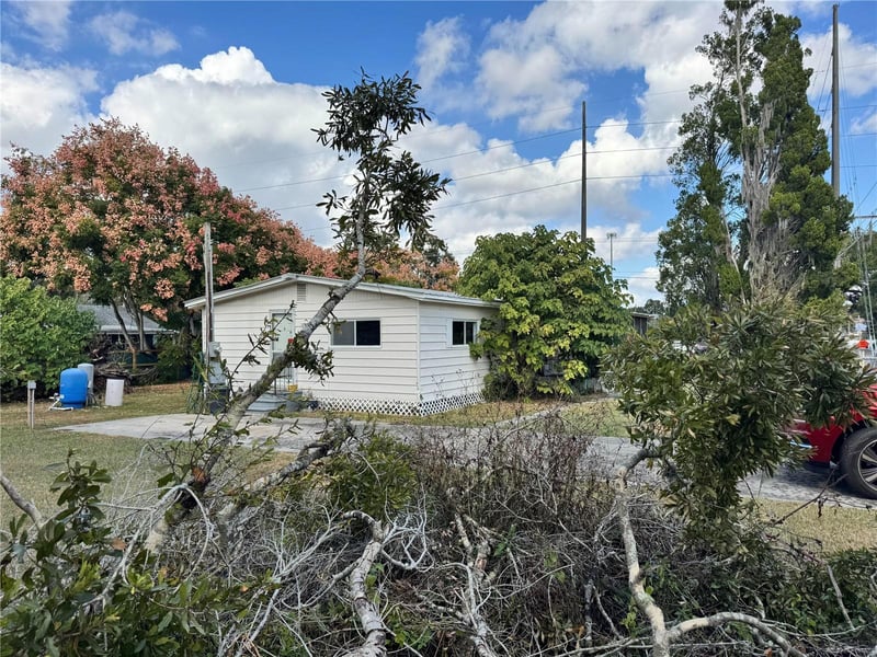 3402 Pearson Rd, Valrico, FL 33596