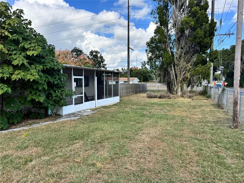 3402 Pearson Rd, Valrico, FL 33596
