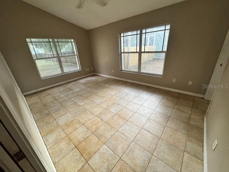 901 Reynolds St, Plant City, FL 33563