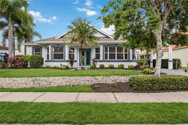 302 Americas Cup Blvd, Bradenton, FL 34208