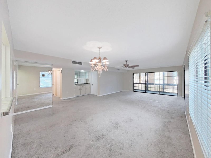 700 Starkey Rd #624, Largo, FL 33771