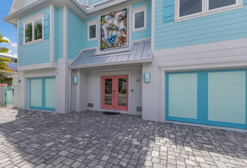 118 Mangrove Ave, Anna Maria, FL 34216